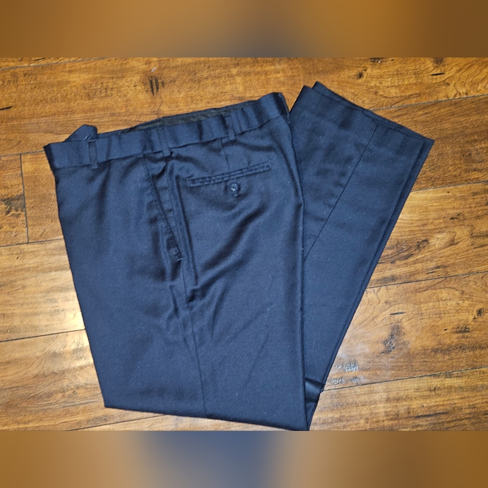 Stafford Travel Classic Fit Navy Slacks 34 x 30